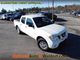 Used 2019 Nissan Frontier SV image 2