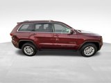 Used 2020 Jeep Grand Cherokee Laredo image 4