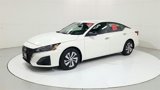 Used 2025 Nissan Altima 2.5 S image 3