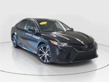 Used 2019 Toyota Camry SE image 2