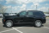 New 2025 Jeep Grand Cherokee Laredo w/ Luxury Tech Group I image 2