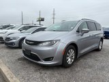 Used 2017 Chrysler Pacifica Touring-L image 3
