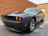 Used 2019 Dodge Challenger SXT image 3