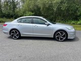 Used 2011 Honda Accord EX-L image 2