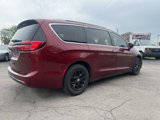 Used 2021 Chrysler Pacifica Touring-L image 3