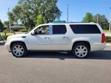 Used 2010 Cadillac Escalade ESV Premium image 5