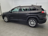 Used 2021 Jeep Cherokee Latitude w/ Mopar Interior Package image 3