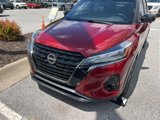 Used 2022 Nissan Kicks SR image 2