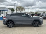 Used 2021 Volkswagen Atlas Cross Sport SE w/ Panoramic Sunroof Package image 3