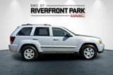 Used 2009 Jeep Grand Cherokee Laredo image 2