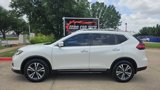 Used 2017 Nissan Rogue SL w/ SL Premium Package image 2