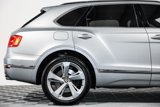 Used 2020 Bentley Bentayga image 2