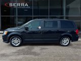 Used 2016 Dodge Grand Caravan SXT image 2