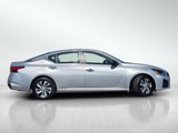 Used 2024 Nissan Altima 2.5 S image 3