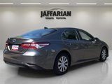 Used 2019 Toyota Camry LE image 5