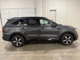 Used 2022 Kia Sorento EX w/ Panoramic Sunroof Package image 4