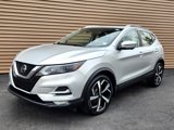 Used 2021 Nissan Rogue Sport SL w/ Premium Package image 2