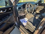 Used 2019 Kia Sorento LX image 4