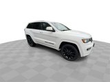 Used 2019 Jeep Grand Cherokee Altitude image 2
