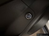 Used 2022 GMC Acadia SLE w/ Driver Convenience Package image 2