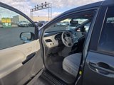 Used 2012 Toyota Sienna LE image 4