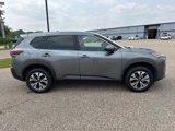 Used 2023 Nissan Rogue SV image 2