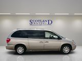 Used 2005 Chrysler Town & Country Touring w/ Luxury Group image 5