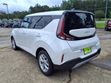 Used 2023 Kia Soul LX w/ LX Technology Package image 4