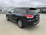 Used 2016 Nissan Pathfinder SV w/ SV Cold Weather Package image 4