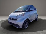 Used 2013 smart fortwo pure image 2