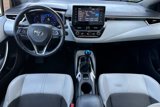 Used 2019 Toyota Corolla Hatchback image 3
