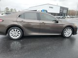 Used 2019 Toyota Camry LE image 6