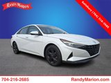 Used 2021 Hyundai Elantra SEL w/ Convenience Package image 2