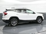 Used 2023 GMC Terrain SLT image 2