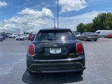 Used 2023 MINI Cooper 4-Door Hardtop image 4
