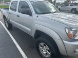 Used 2011 Toyota Tacoma 4x4 Double Cab image 2