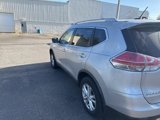 Used 2016 Nissan Rogue SV image 4