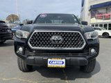 Used 2019 Toyota Tacoma TRD Off-Road image 2