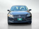 Used 2013 Volkswagen Passat TDI SE image 2