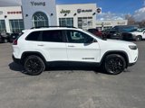 Used 2023 Jeep Cherokee Altitude Lux image 2