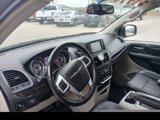 Used 2013 Chrysler Town & Country Touring image 4