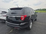 Used 2018 Ford Explorer XLT w/ Equipment Group 202A image 4