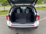 Used 2021 Ford Explorer XLT w/ Equipment Group 202A image 5