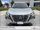 Used 2024 Nissan Rogue SV image 2