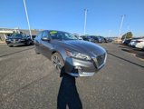 Used 2022 Nissan Altima 2.5 SV image 2