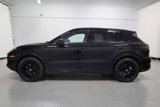 Used 2020 Porsche Cayenne image 2