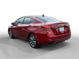 Used 2021 Nissan Versa SV image 3