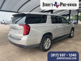 Used 2022 GMC Yukon XL SLT w/ SLT Premium Package image 4