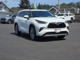 Used 2020 Toyota Highlander Platinum image 2