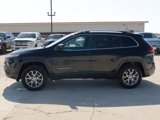 Used 2018 Jeep Cherokee Latitude Plus w/ Cold Weather Group image 3